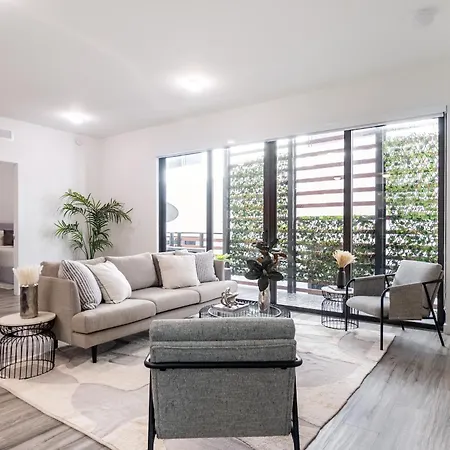Stylish 2Br Miami Condo With Private Balcony